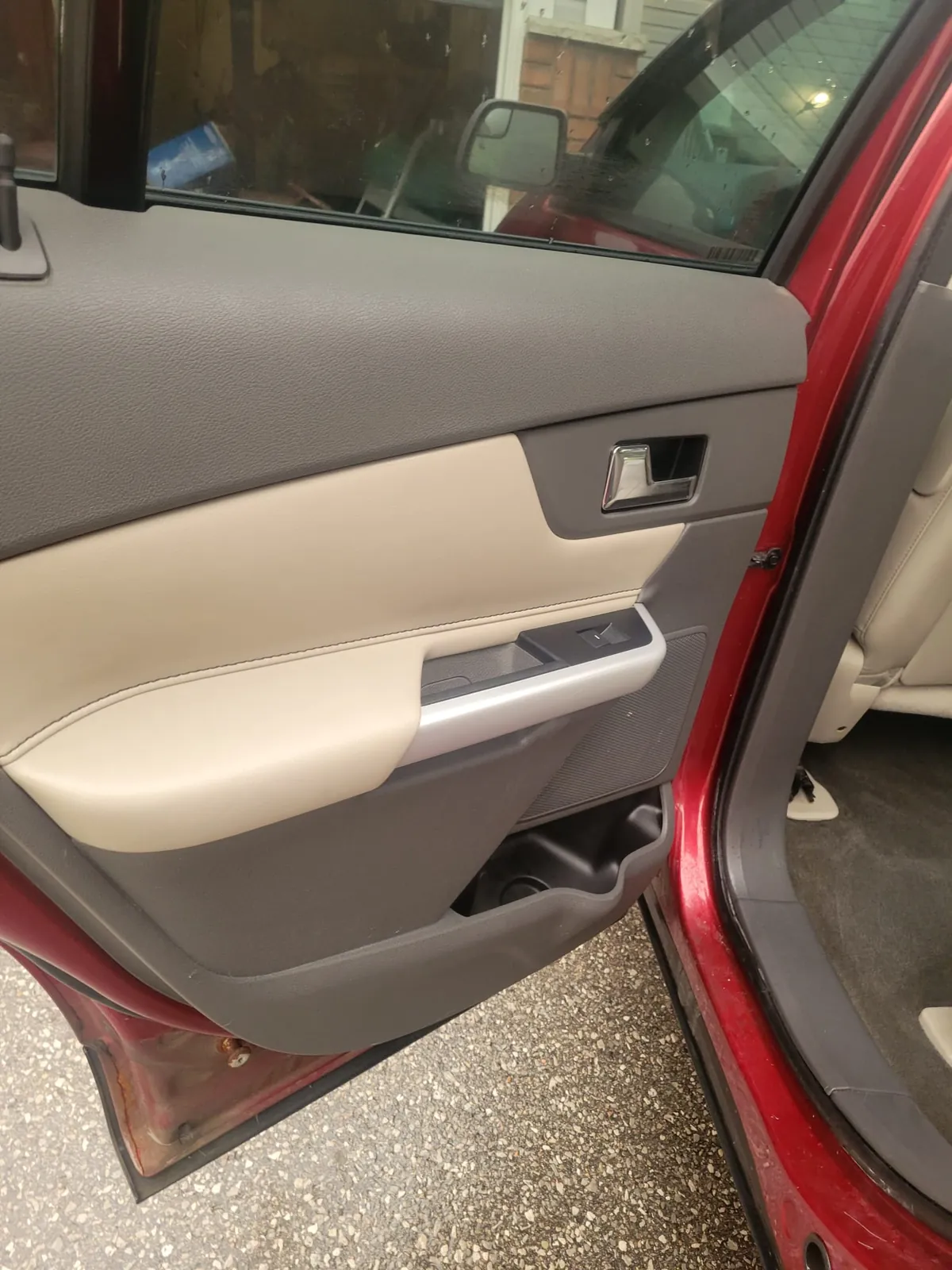 One more photo from the Ford Edge interior detail, taken in the owner's driveway in Ajax, Ontario